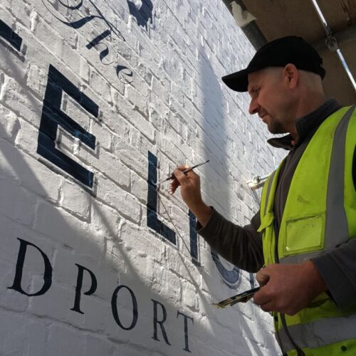 white lion palmers pub leisure sign writing 3