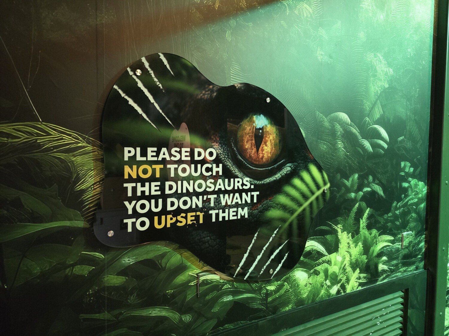 Jurassic Discovery 01